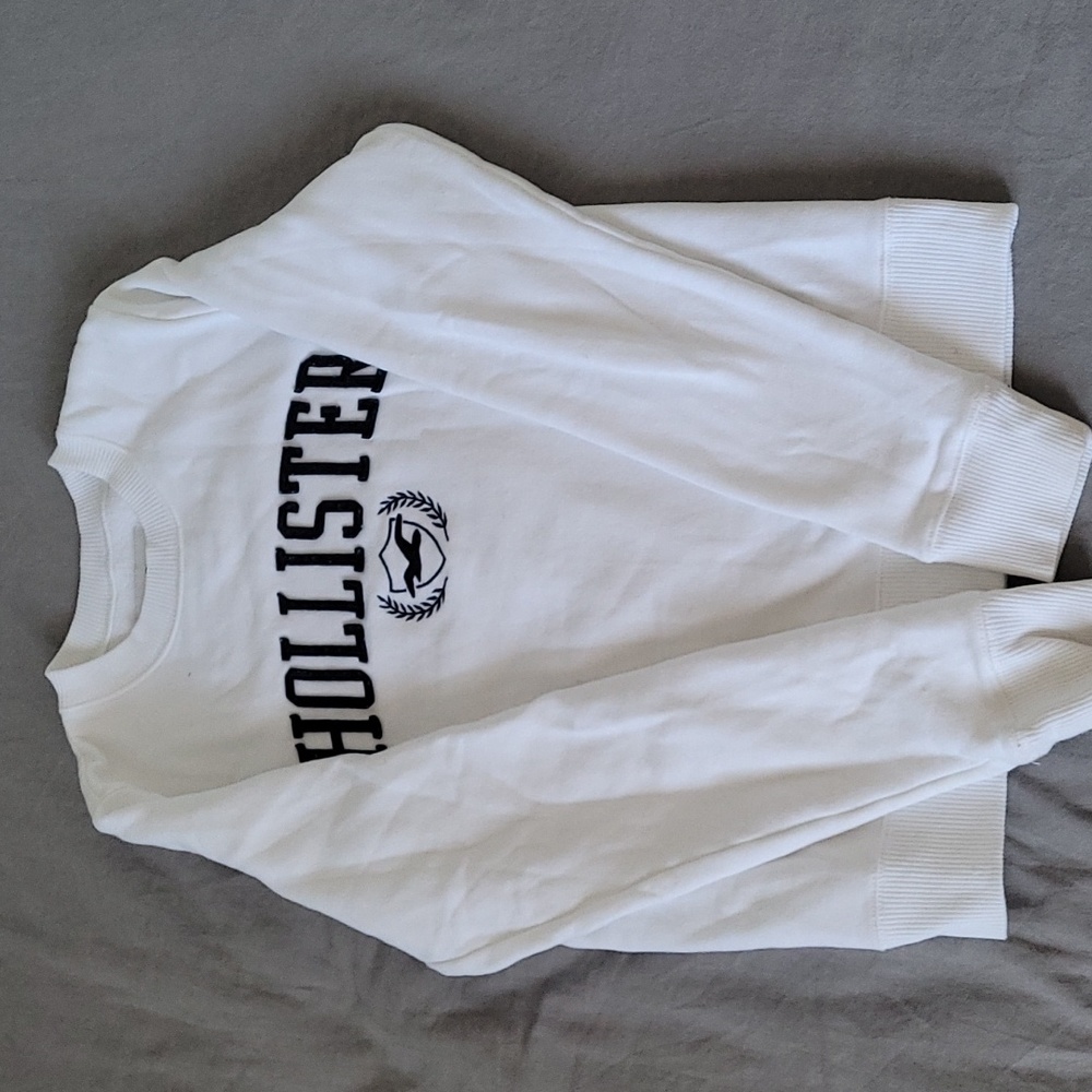 Hollister womens sweatshirt